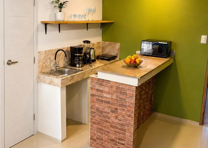 Modern 2br Loft2 Views Elevator Sleeps 4